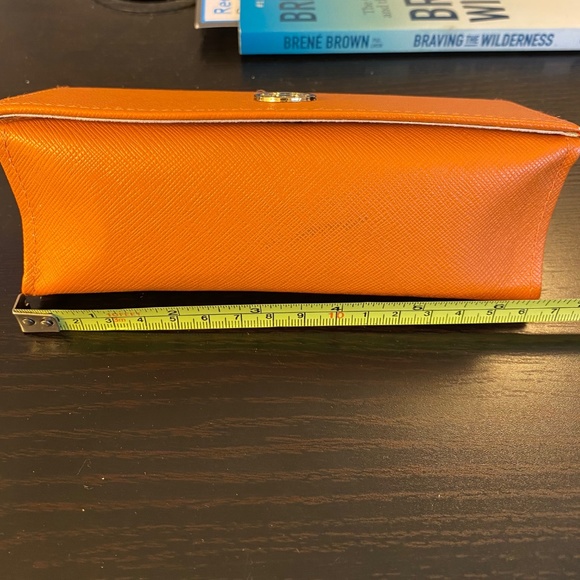 Tory Burch Sunglass Case - Picture 9 of 9